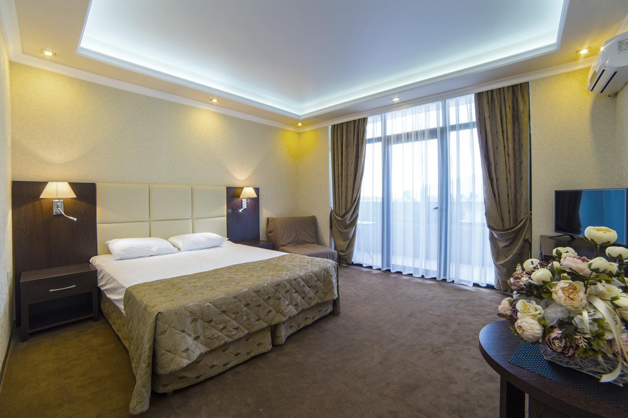 Grand Hotel Gagra Luaran gambar