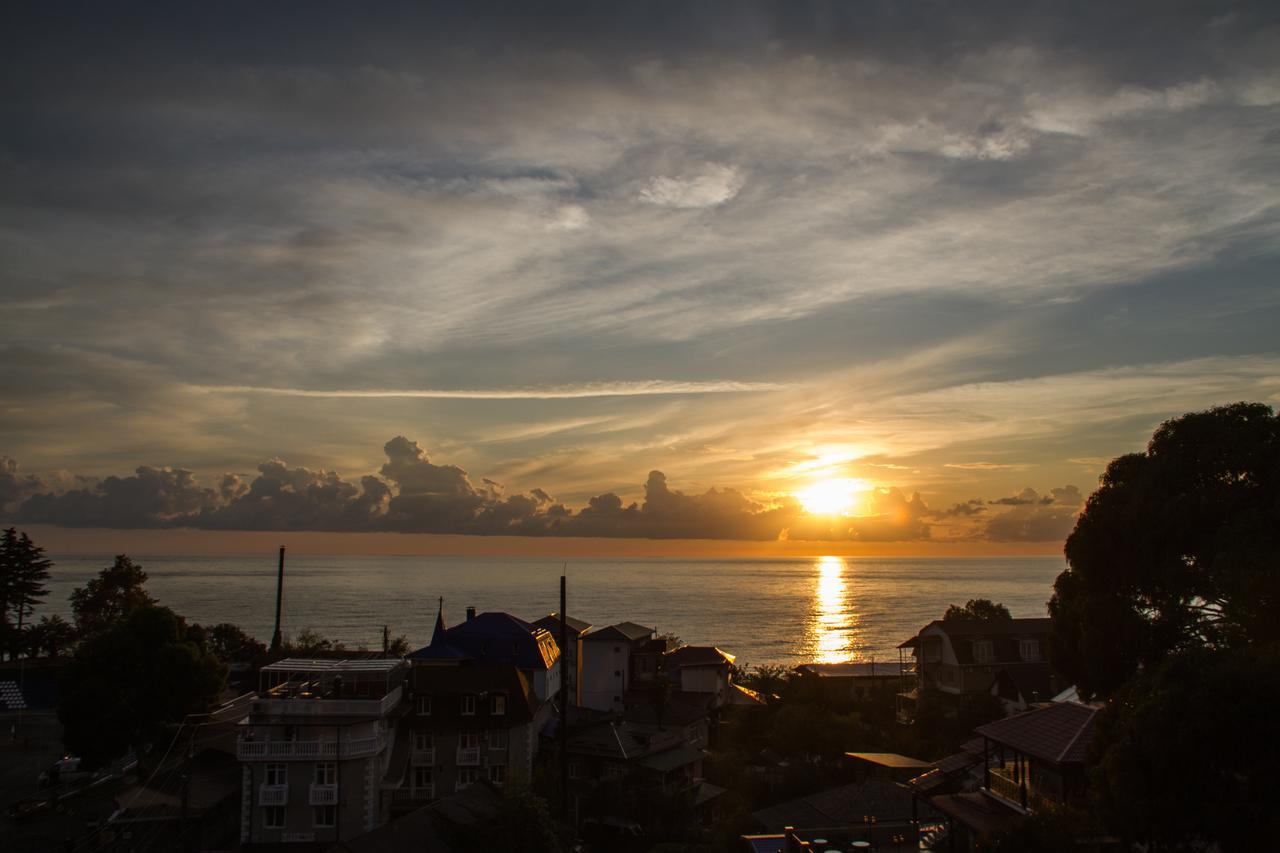 Grand Hotel Gagra Luaran gambar