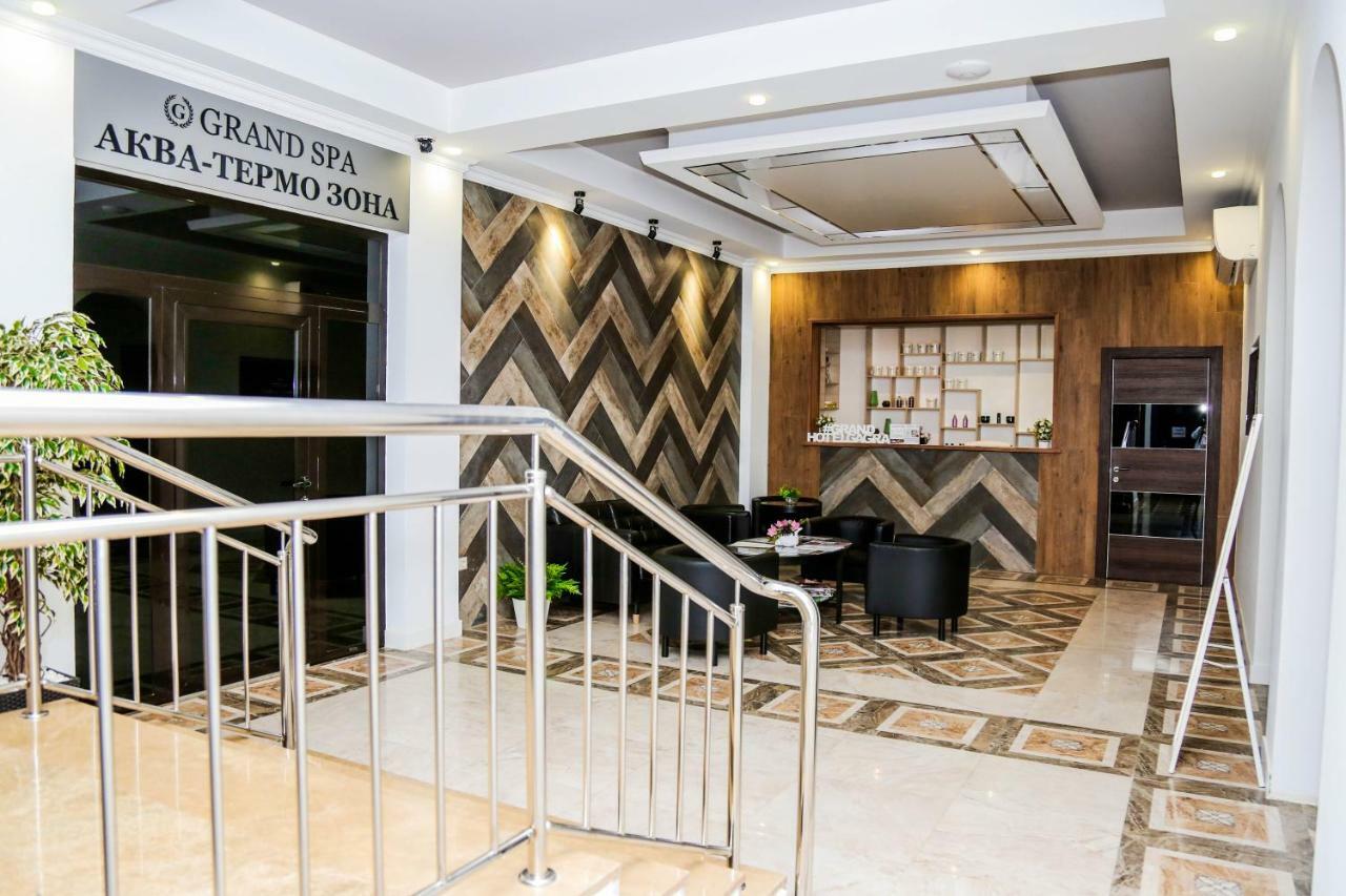 Grand Hotel Gagra Luaran gambar