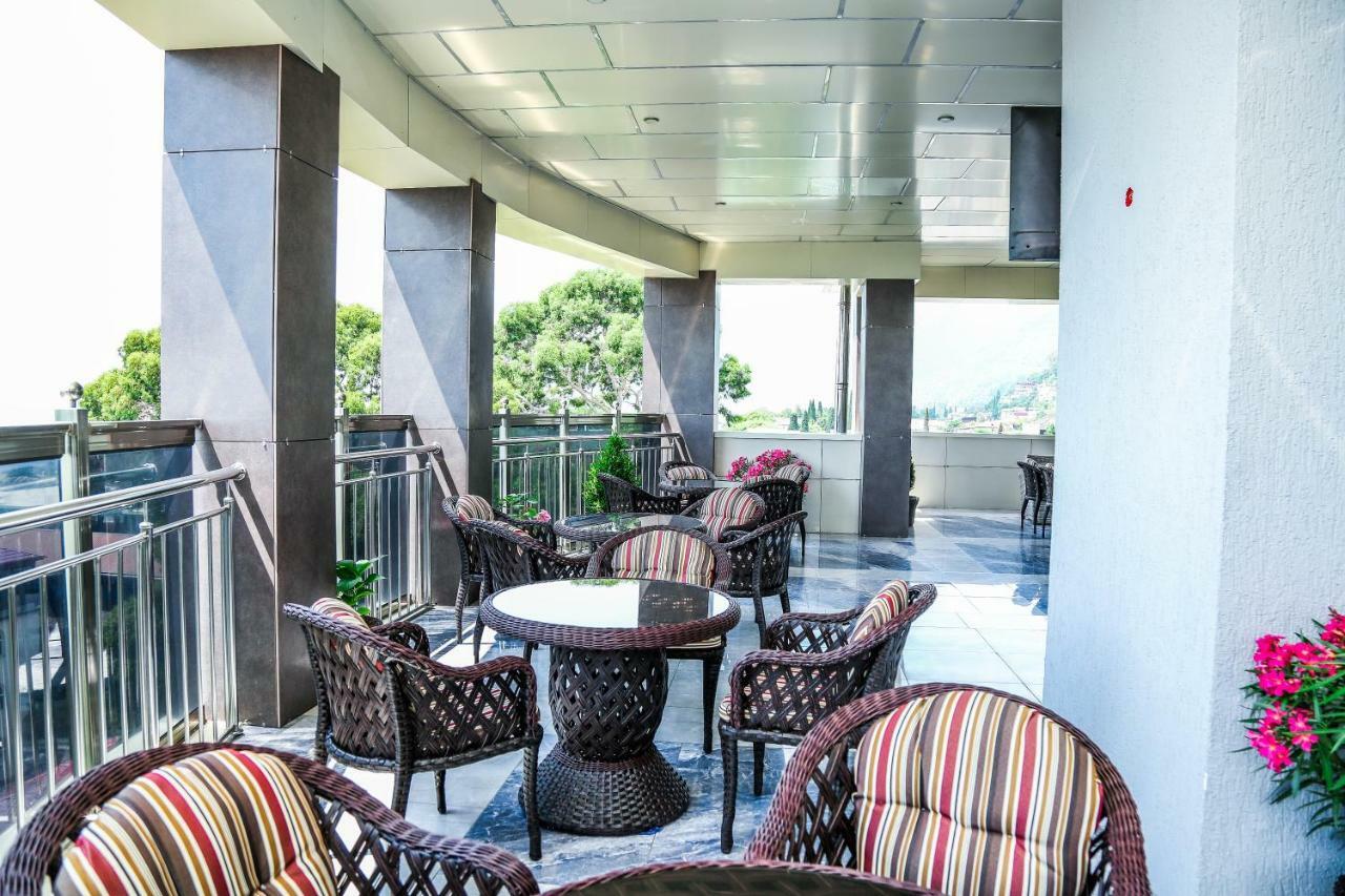 Grand Hotel Gagra Luaran gambar