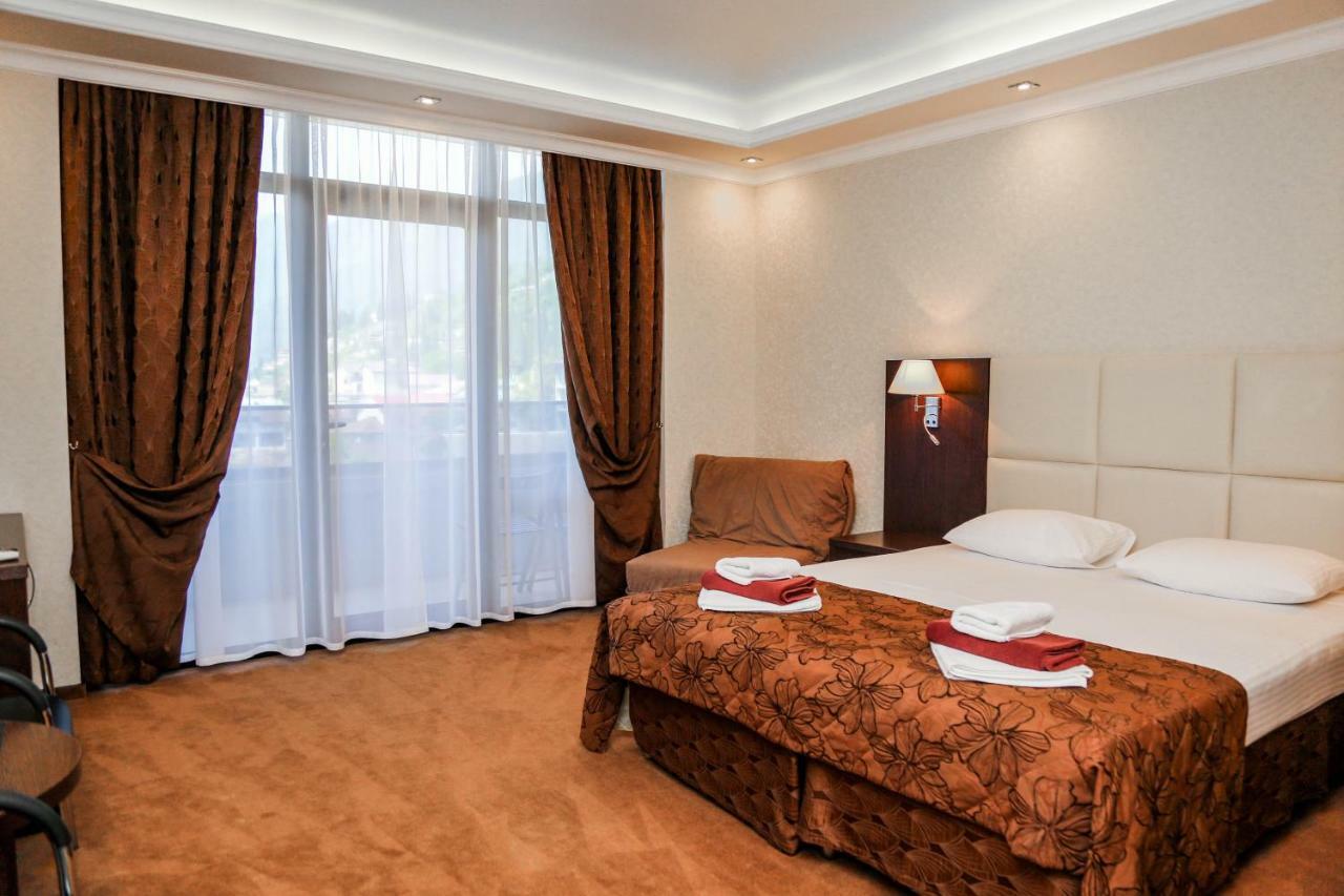 Grand Hotel Gagra Luaran gambar
