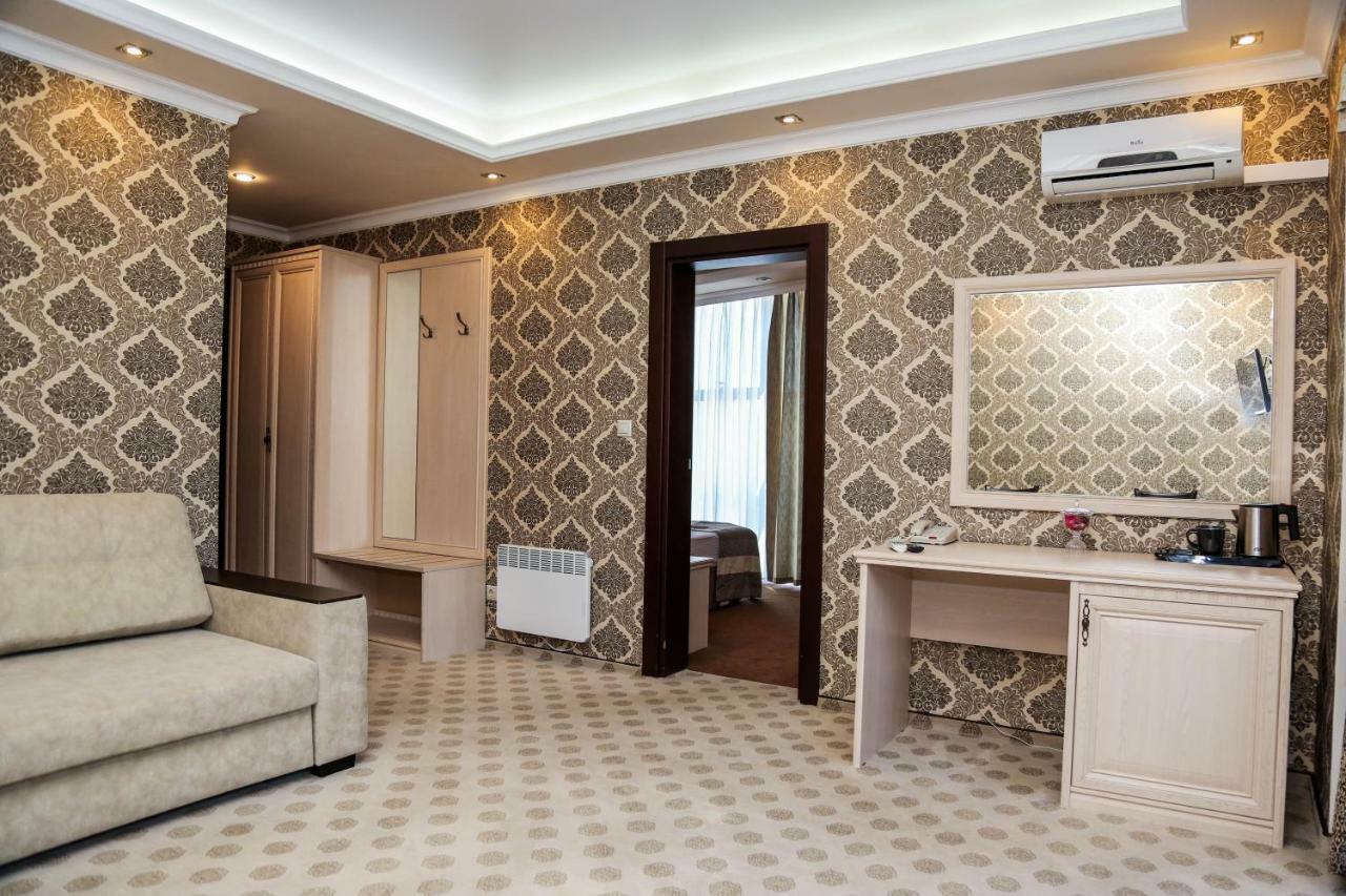 Grand Hotel Gagra Luaran gambar